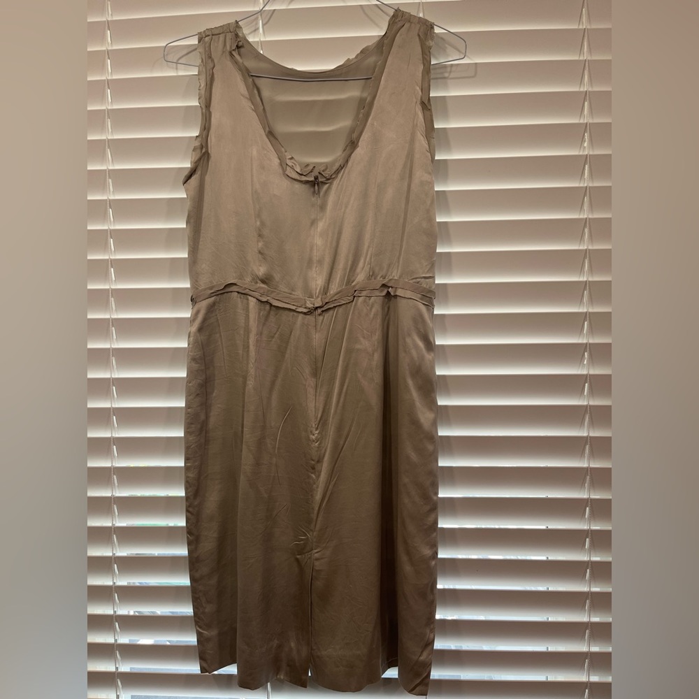 Banana republic metallic gray sleeveless dress
